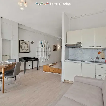 Apartamento Eden, Terremarine *